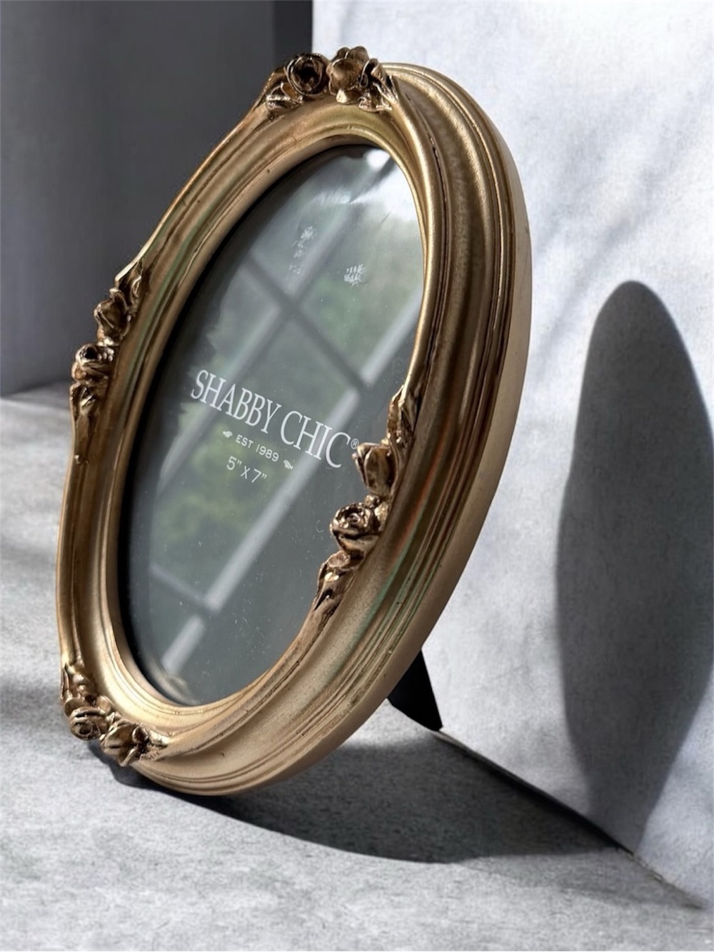 Shabby Chic Gold Ornate Oval Photo Frame with Floral Accents